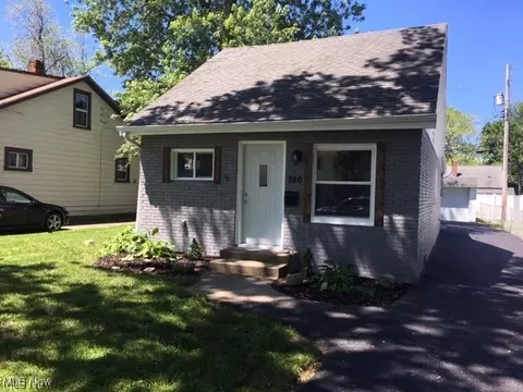 766 E 349th St, Eastlake, OH 44095