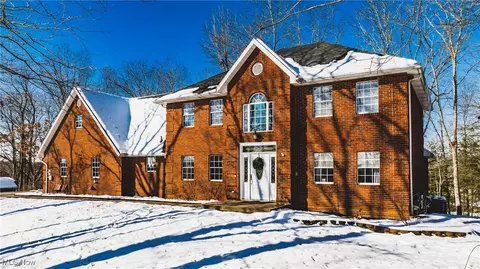 330 Northlake Dr, Vincent, OH 45784