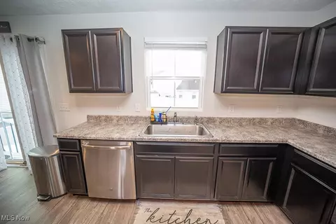 125 Springvale Dr, Amherst, OH 44001 photo 10
