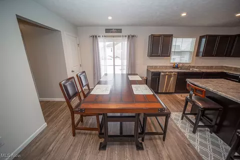 125 Springvale Dr, Amherst, OH 44001 photo 7