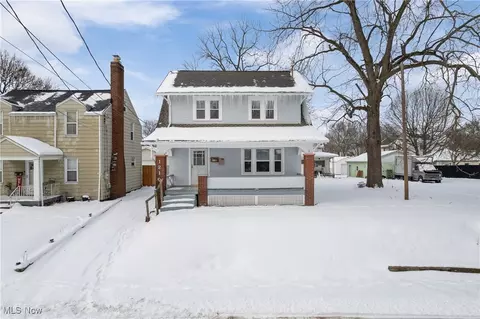 1215 Bellflower Ave SW, Canton, OH 44710