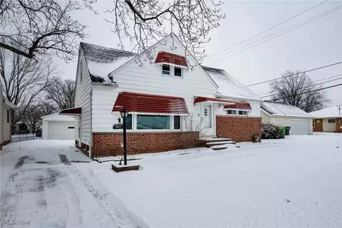 767 Glenhurst Rd, Willowick, OH 44095