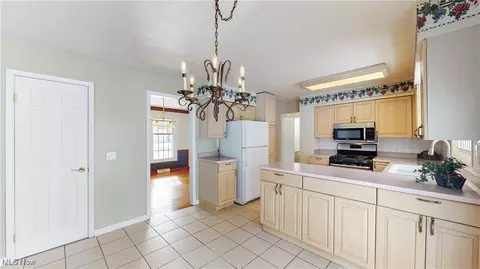 Other - 37555 Fox Run Dr, Solon, OH 44139 photo 4 of 9