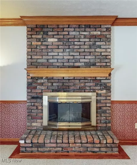 Living - 37555 Fox Run Dr, Solon, OH 44139 photo 5 of 7