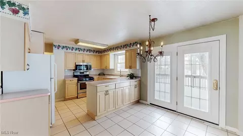 Other - 37555 Fox Run Dr, Solon, OH 44139 photo 3 of 9