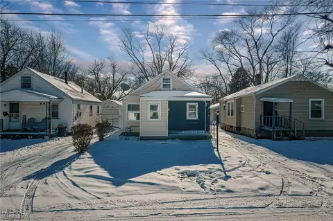2336 22nd St NE, Canton, OH 44705
