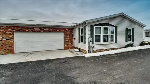1284 S Lincoln Ave #B, Salem, OH 44460