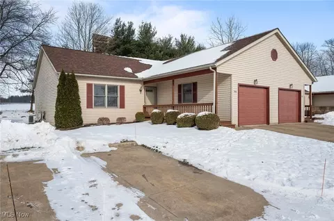 8724 Northstar Cir, Seville, OH 44273
