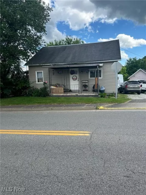 1925 Broadway St, Stockport, OH 43787
