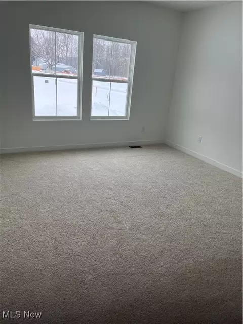 619 Cedarwood Trl, Elyria, OH 44035 photo 3