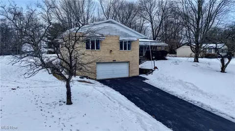 9160 Navajo Trl, Negley, OH 44441