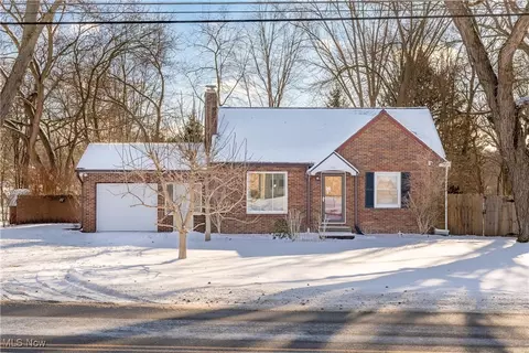 3116 38th St NW, Canton, OH 44718