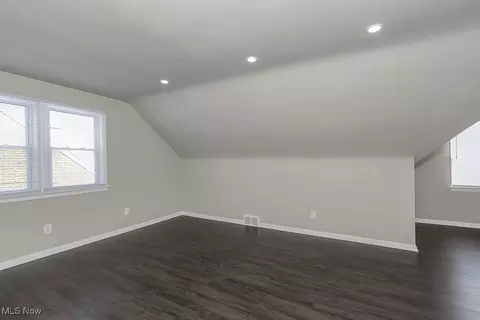 1740 E 230th St, Euclid, OH 44117 photo 24