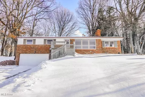 4848 3rd St NW, Canton, OH 44708