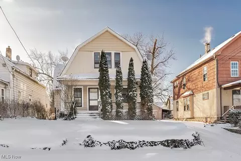668 Corley St, Akron, OH 44306