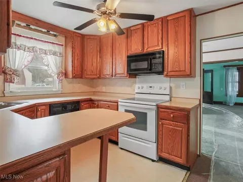 5800 Granger Rd, Ashtabula, OH 44004 photo 15