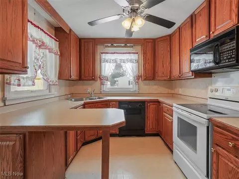 5800 Granger Rd, Ashtabula, OH 44004 photo 13
