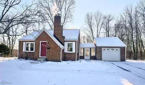 913 Cherry Rd NW, Massillon, OH 44647