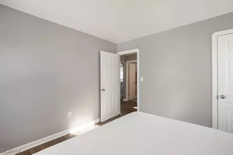 1852 Harding Dr, Wickliffe, OH 44092 photo 18