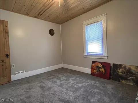 Bedroom - 3414 Schenley Ave, Ashtabula, OH 44004 photo 2 of 3
