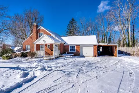 1776 East Ave, Akron, OH 44314
