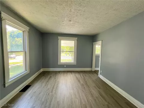 Living - 1863 E 30th St, Lorain, OH 44055 photo 3 of 5