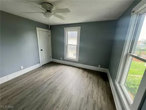 Bedroom - 1863 E 30th St, Lorain, OH 44055 photo 3 of 6