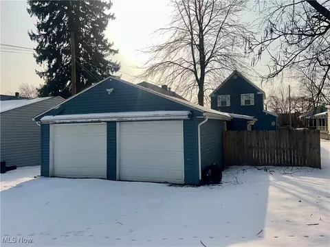 Exterior - 173 Spruce St, Elyria, OH 44035 photo 4 of 4