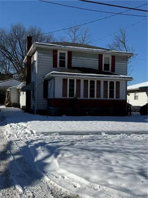 396 Patterson Ave, Akron, OH 44310