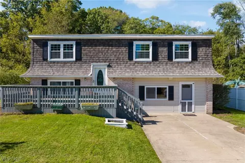 7255 Stonehill Ave NW, Canal Fulton, OH 44614