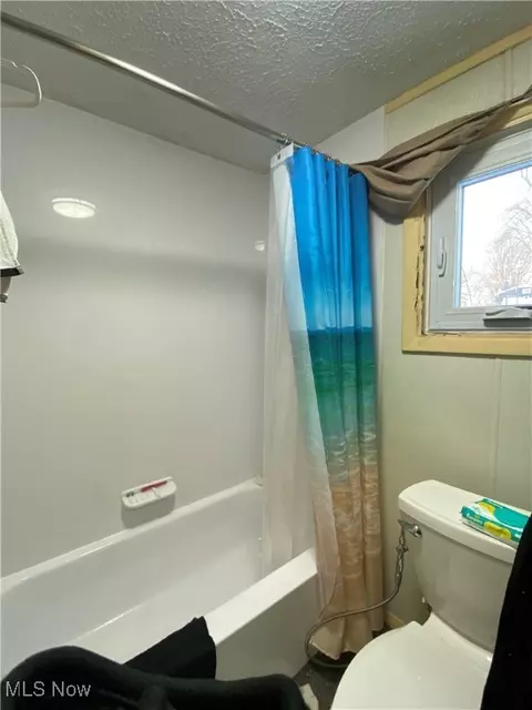 295 E Tallmadge Ave, Akron, OH 44310 photo 7