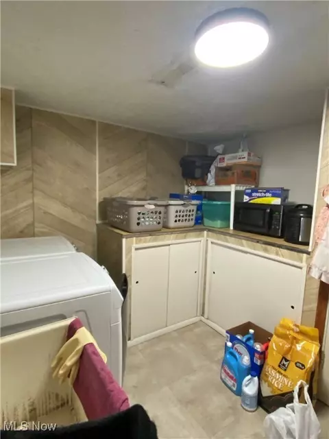 295 E Tallmadge Ave, Akron, OH 44310 photo 5