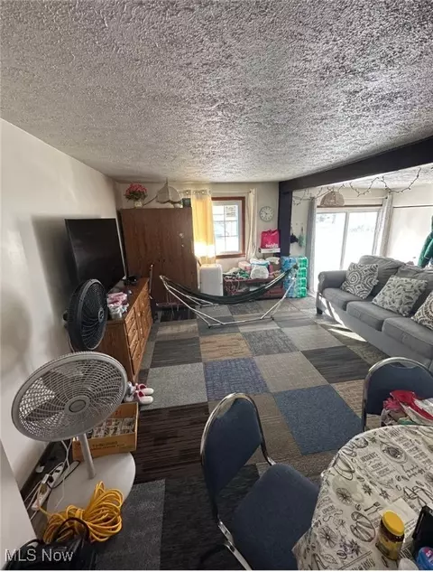295 E Tallmadge Ave, Akron, OH 44310 photo 2