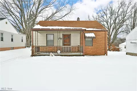856 Marmion Ave, Youngstown, OH 44502