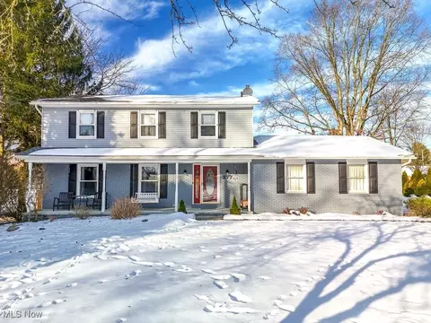 377 Cheryl Dr, Tallmadge, OH 44278