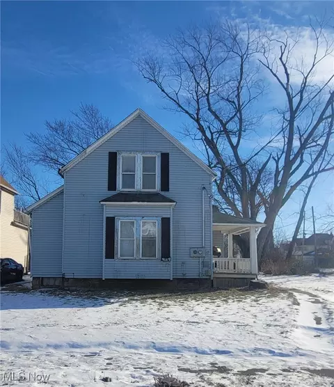929 Washington Ave, Lorain, OH 44052