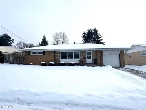 221 Lake Ave NE, Massillon, OH 44646