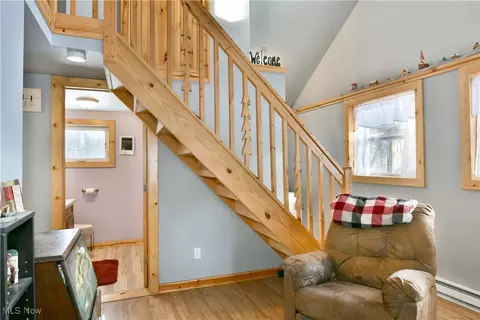 Entry Way - 6503 Yoder St, Kinsman, OH 44428 photo 2 of 4