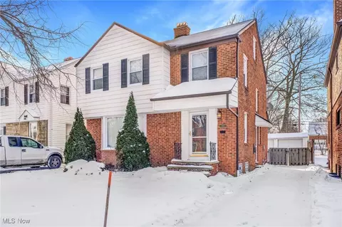4166 Bushnell Rd, University Heights, OH 44118