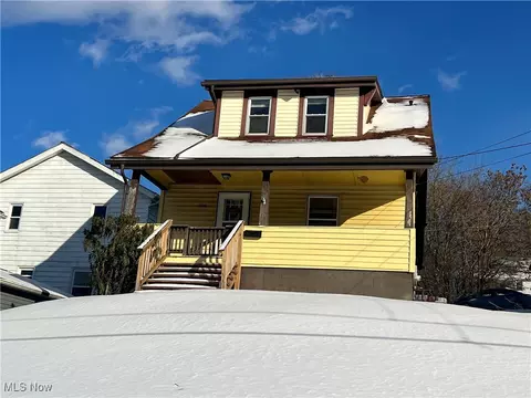 1216 Riverview St, East Liverpool, OH 43920