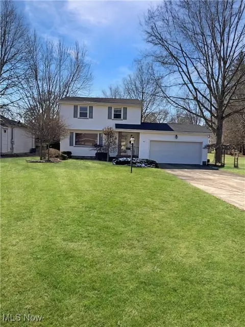 63 Skyline Dr, Canfield, OH 44406