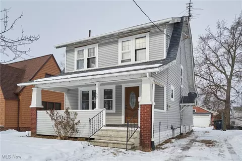 69 Youtz Ave, Akron, OH 44301