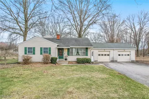 Exterior - 7366 Hitchcock Rd, Boardman, OH 44512 photo 1 of 10