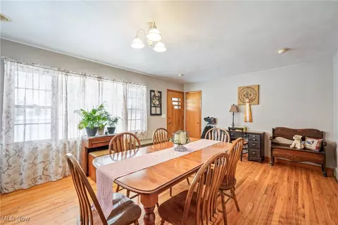 Dining - 7366 Hitchcock Rd, Boardman, OH 44512 photo 1 of 3