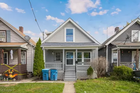 1037 Washington Ave, Lorain, OH 44052