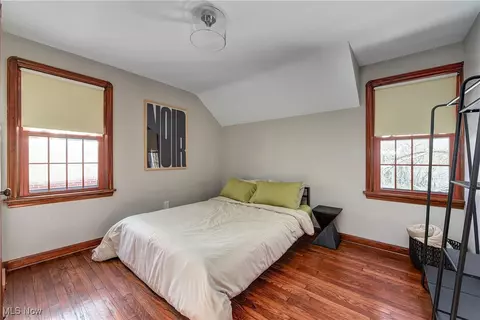 Bedroom - 111 E 216th St, Euclid, OH 44123 photo 3 of 4