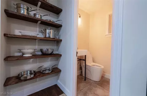 Entry Way - 111 E 216th St, Euclid, OH 44123 photo 1 of 2