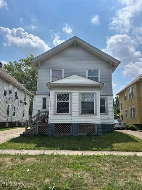 10223 Joan Ave, Cleveland, OH 44111