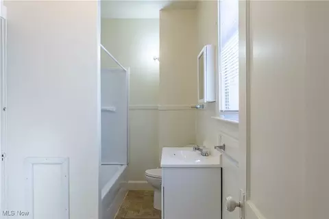 830 E 12th St, Ashtabula, OH 44004 photo 32