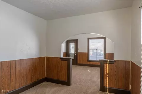 830 E 12th St, Ashtabula, OH 44004 photo 6